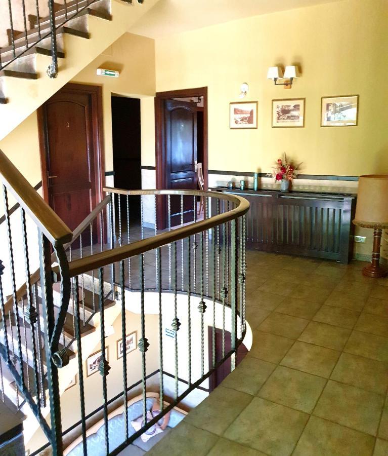 Pensiunea Casa Mircea & Restaurant Ешелница Экстерьер фото
