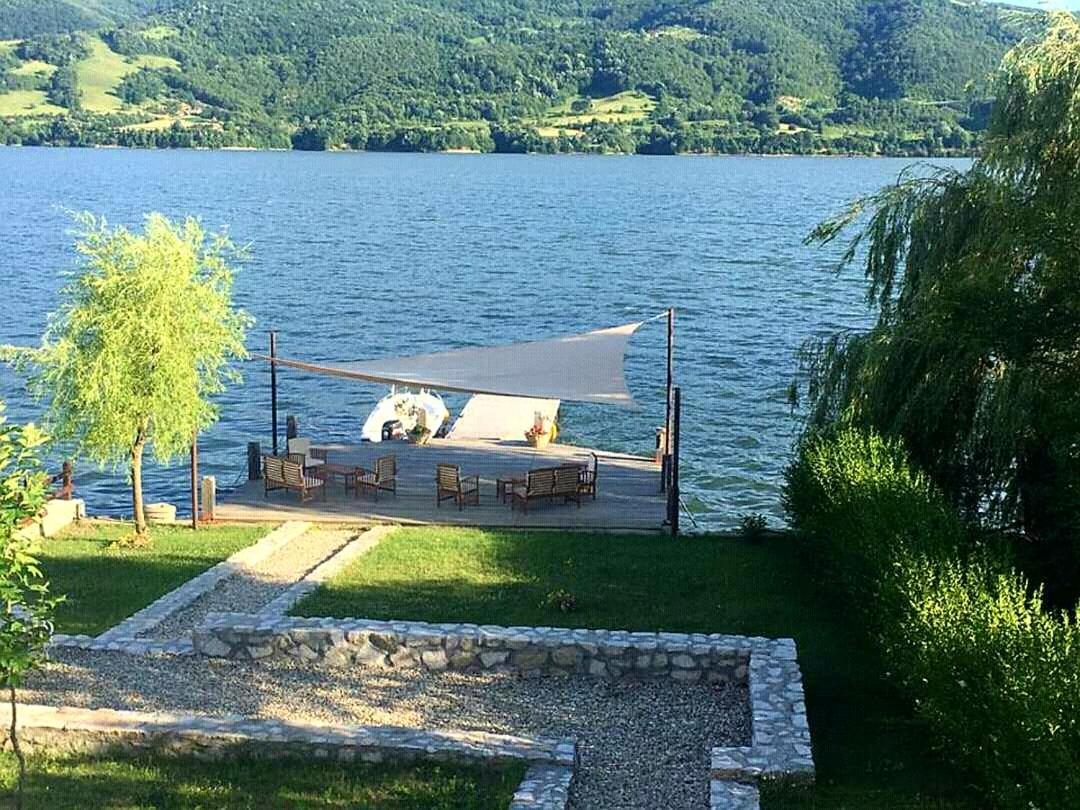 Pensiunea Casa Mircea & Restaurant Ешелница Экстерьер фото